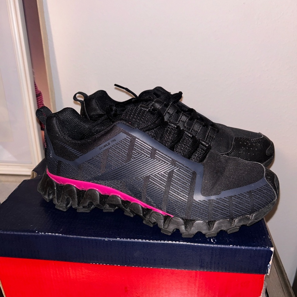 Reebok zig tech TR 6 size  9 1/2 women’s black pink